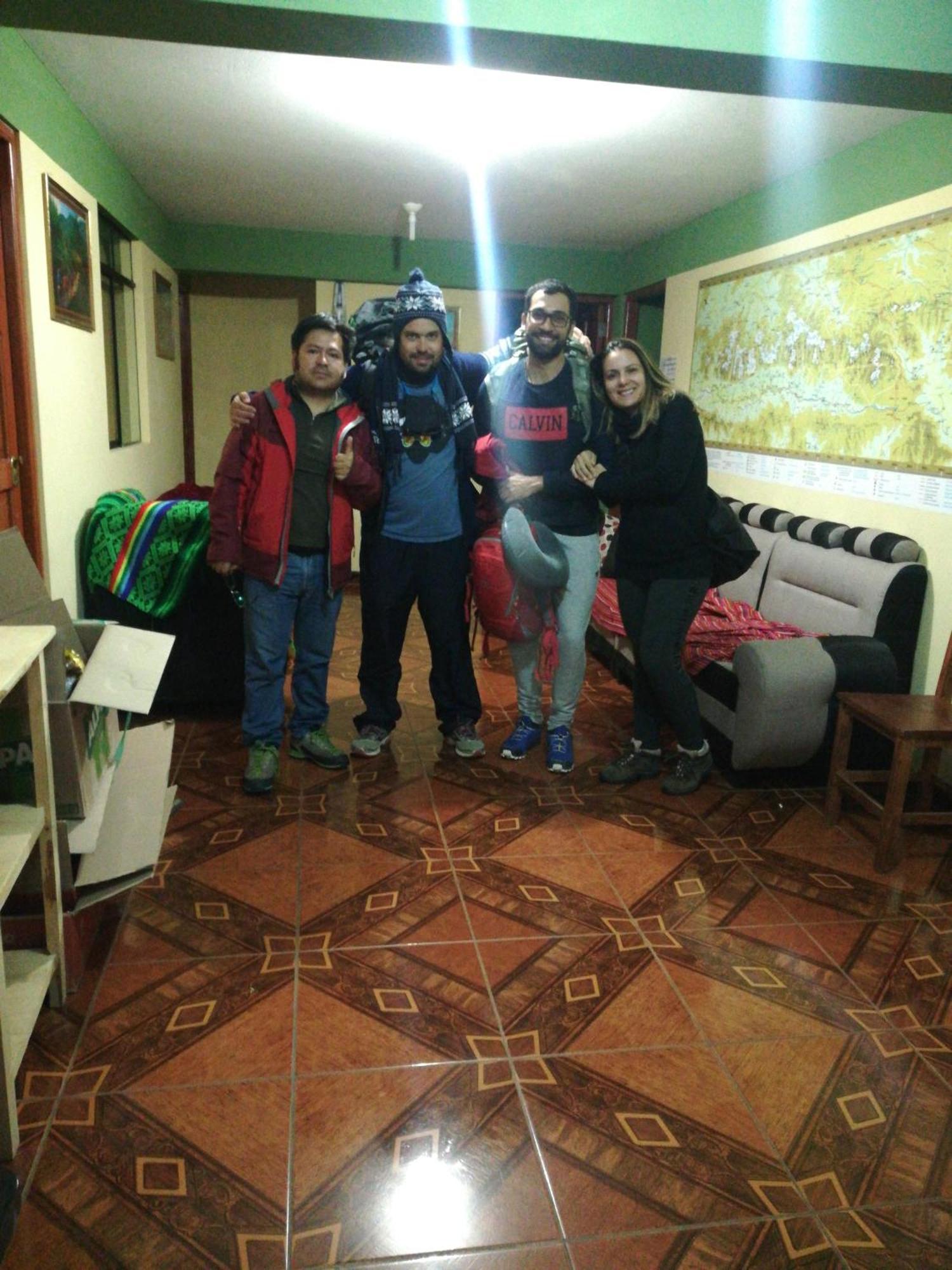 Scheler Artizon Trek'S House Hostel อัวรัซ ภายนอก รูปภาพ